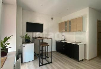 Deanna Style allows 18 year olds to book a room