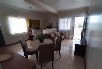 CASA AMPLA ACONCHEGANTE has Balcony rooms