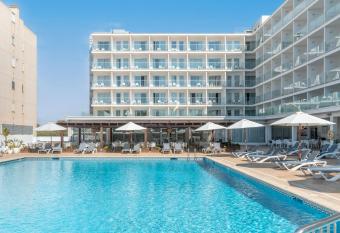 Alua Leo allows 18 year olds to book a room