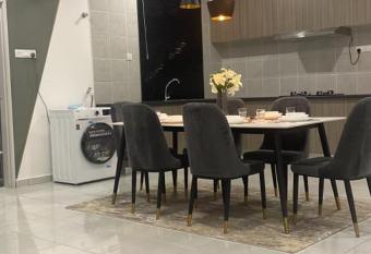 D Rinie Sky Homestay has Balcony rooms