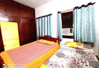 Beach House US Consulate Apollo Elliots Beach has Balcony rooms