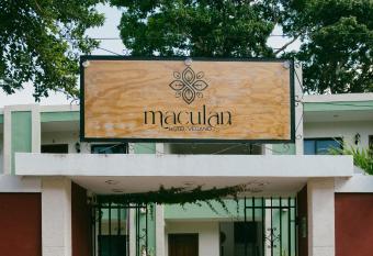 Maculan has Balcony rooms