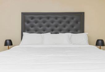 Fresh Apartment Pearl walk to Eagle Beach allows 18 year olds to book a room