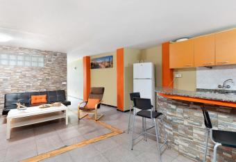 Sweet Home Pozo Izquierdo 2 has Balcony rooms