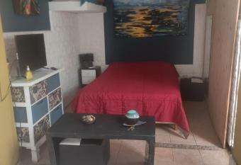 LA CASA DE CLAU allows 18 year olds to book a room