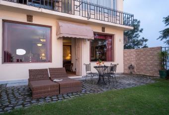 StayVista at Lands End with Comp Breakfast has Balcony rooms