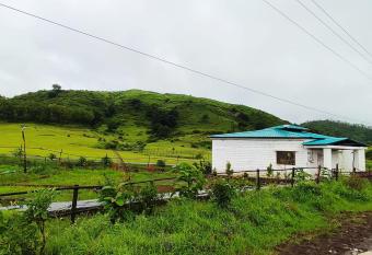 Club Shandilya- Cheerful 3BR villa in Nature Lap allows 18 year olds to book a room