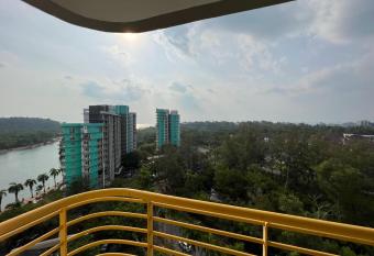 2 Bedroom Apartment @ Bay View Port Dickson has Balcony rooms