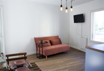 Studio Le P tit Grenoblois - Parking couvert has Balcony rooms