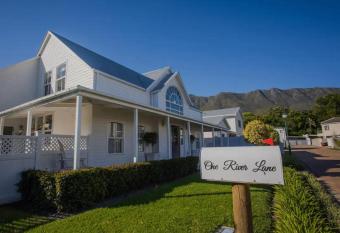 Riverside Country House has Balcony rooms