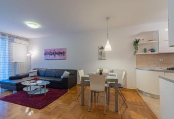 Flexible SelfCheckIns 35 - Zagreb - Garage - Loggia - New has Balcony rooms