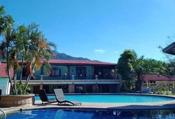 La Vista Pansol Resort Complex by RedDoorz allows 18 year olds to book a room