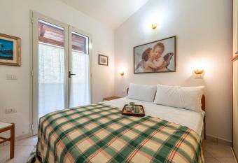 Ca  da Martina has Balcony rooms