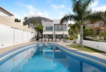 Villa del Sol has Balcony rooms