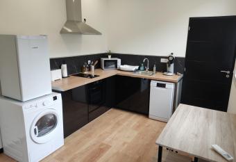 R  sidence du Lavoir has Balcony rooms