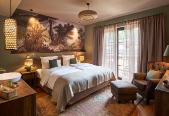 Vabali Spa Hamburg Hotel has Balcony rooms