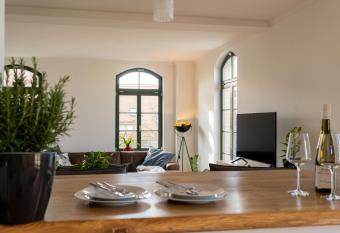 K  nig Albert Residenz has Balcony rooms