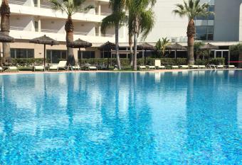 AGH Canet has Balcony rooms