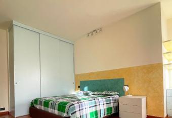 B&B Adelaide has Balcony rooms