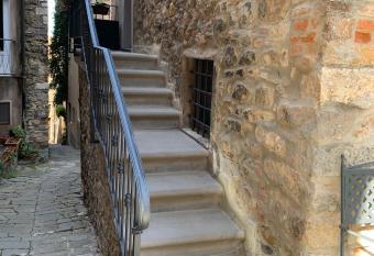 La Casa dei Nonni has Balcony rooms