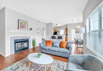 FRONTDESK Bracken House Apts North Shore Pittsburgh allows 18 year olds to book a room