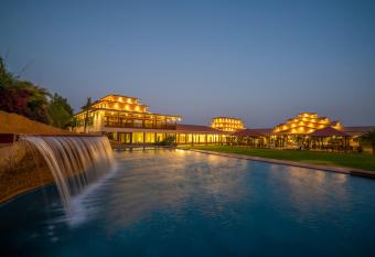 Shivdhara Resorts has Balcony rooms