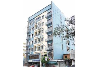 OYO 908 Silverio Suites has Balcony rooms