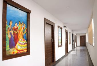 UNIQUE HOMESTAYS has Balcony rooms