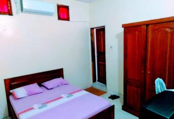 R  sidence La Digue allows 18 year olds to book a room