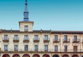 NH Collection Le  n Plaza Mayor allows 18 year olds to book a room