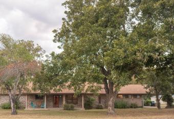 Casa Kingfisher allows 18 year olds to book a room