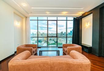 Apartment On KARIWIK has Smoking/Balcony rooms