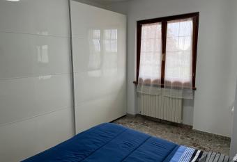 Villa Venere has Balcony rooms