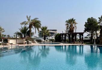 Luxury two bedroom apartment with amazing sea and city view has Balcony rooms