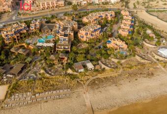 Top appartement top r  novation a 200 metre des plages, 2 pi  ces 50 m2 , Imi Ouaddar allows 18 year olds to book a room