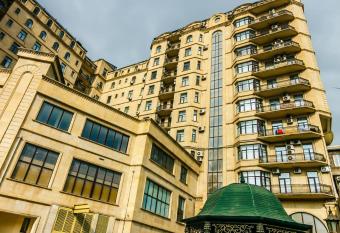 Sea View Superdelux 5 Rooms Apartment Center McDonalds has Smoking/Balcony rooms