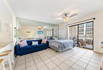 Sugar Beach 108 has Balcony rooms