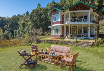 StayVista at Hollyhock Cottage The Garden Villa with Indoor & Outdoor Games has Balcony rooms