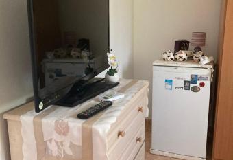 Rahel   s Home allows 18 year olds to book a room