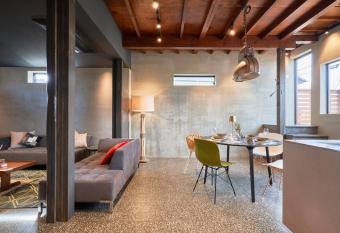 No3 Tsuchiura CYCLE HOME HOTEL has Balcony rooms