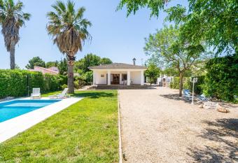 Villa El pescador has Balcony rooms