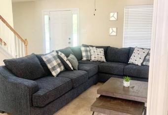 4 bedroom home close to city of Richmond allows 18 year olds to book a room