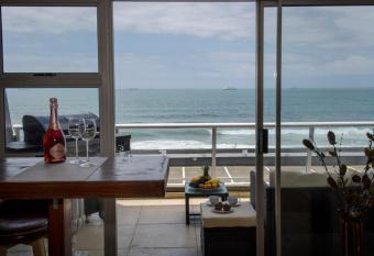 603 Umdloti Beach Resort has Balcony rooms
