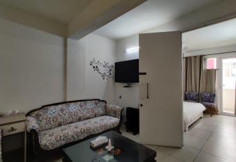 FACULTY GUEST HOUSE - IIPPT has Balcony rooms