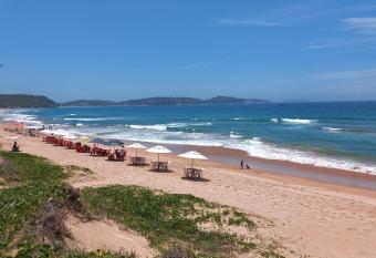 Casa Duplex na Praia de B  zios has Balcony rooms