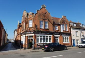 Shakers Inn allows 18 year olds to book a room