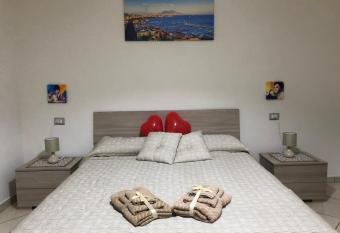 CIVICO 352 APARTMENT allows 18 year olds to book a room