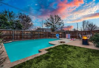 Plano getaway - pool and fire pit has Balcony rooms