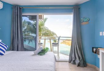 Cozy Beach Getaway - Lux Studio next to The Morgan Village has Balcony rooms
