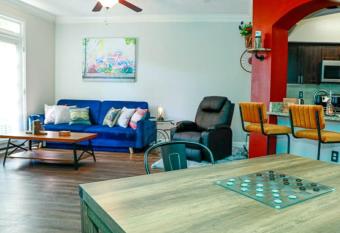 5 STAR EXECUTIVE SUITE Prime Buckhead Location has Balcony rooms